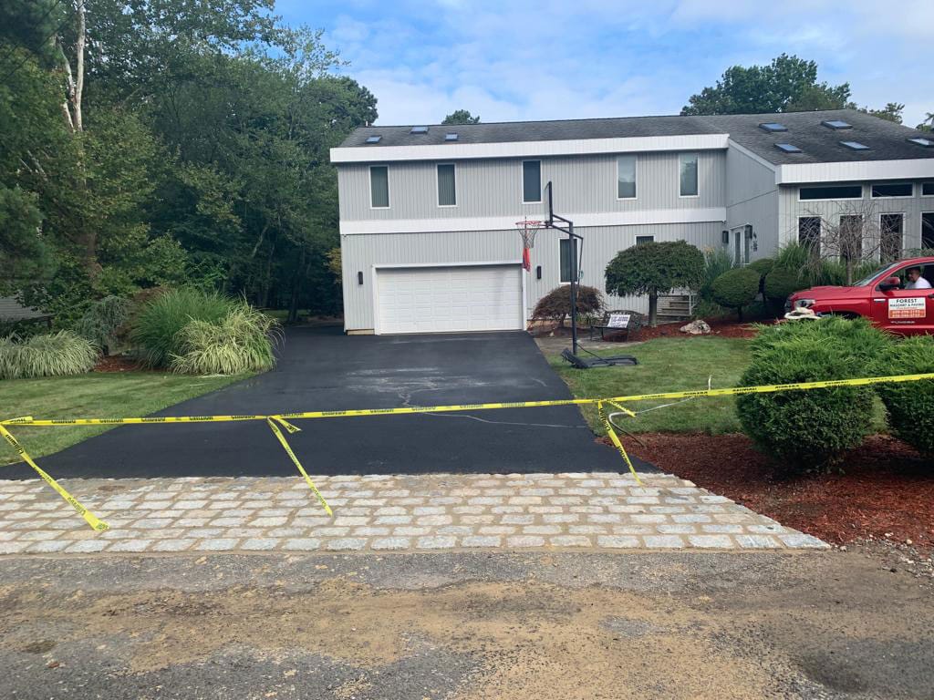 Asphalt Driveways by Islip Paving & Masonry in Long Island (6)